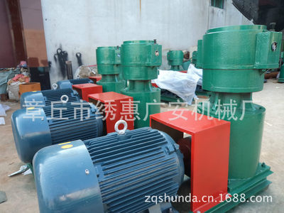 章丘市繡惠廣安機械廠 專業(yè)生產(chǎn)400型飼料顆粒機，新能源設備質(zhì)優(yōu)價廉